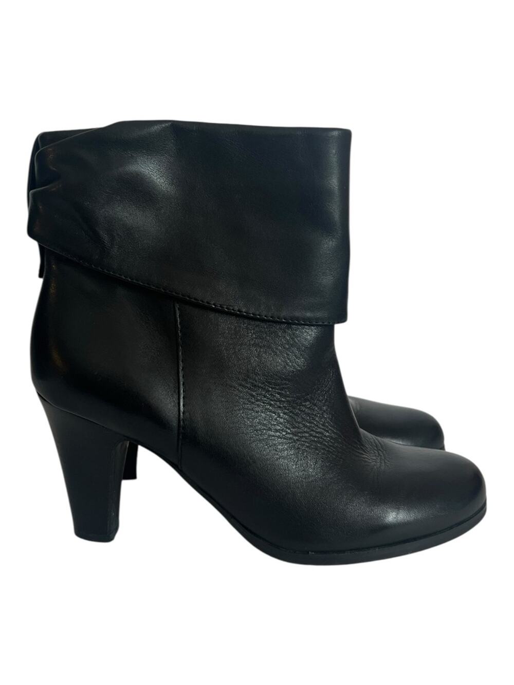 BCBGeneration Leather Ankle Fold Black Boots Size 6.5